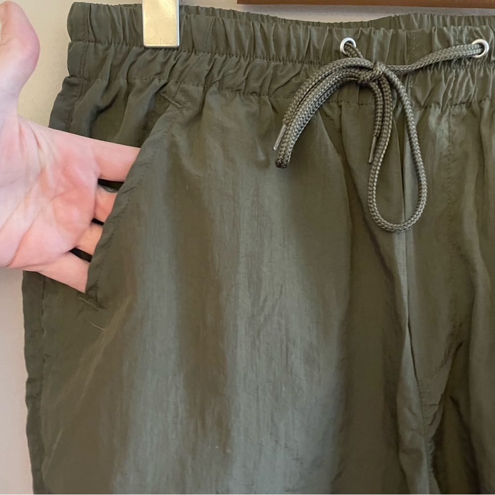 Ci Sono Dark Green Nylon Parachute Pants with Bungee Hem – Size Large EUC - Picture 4 of 14
